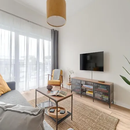 Comfortable Apartment, Indoor Pool And Sauna