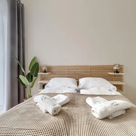 Comfortable Apartment, Indoor Pool And Sauna Apartamento
