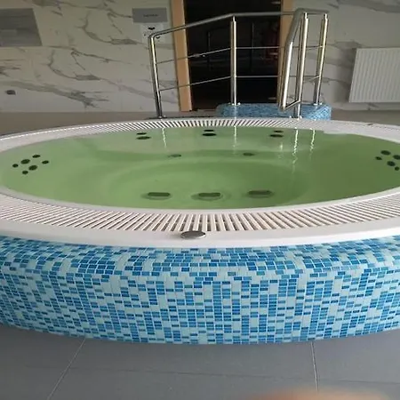 Apartamento Comfortable Apartment, Indoor Pool And Sauna
